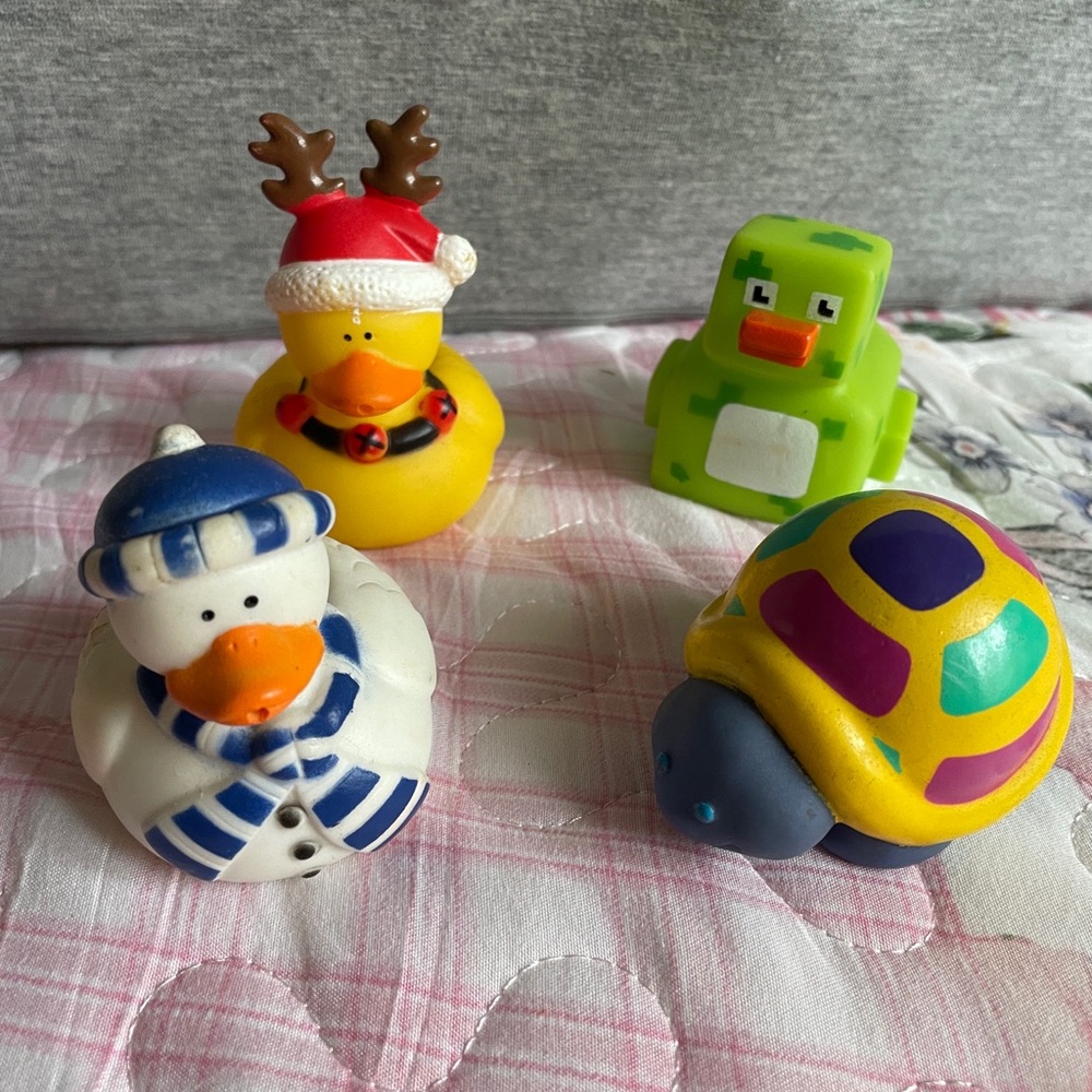 Yellow Rubber Duck Bath Toy